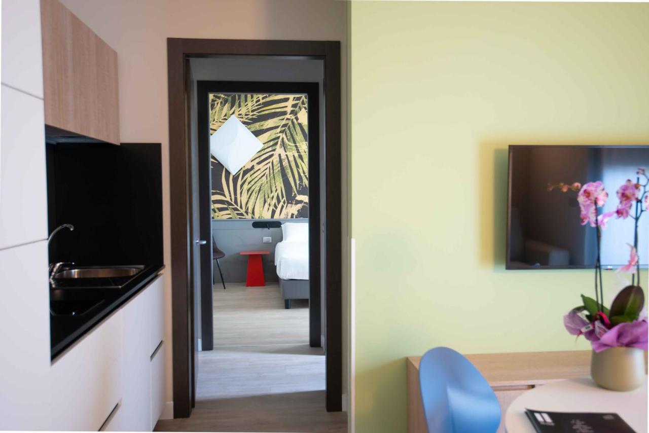 Residence Il Melograno Sirmione Exteriör bild